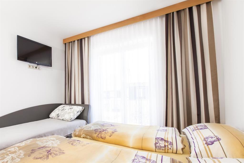 Homestay Gaestehaus Auer Werner *